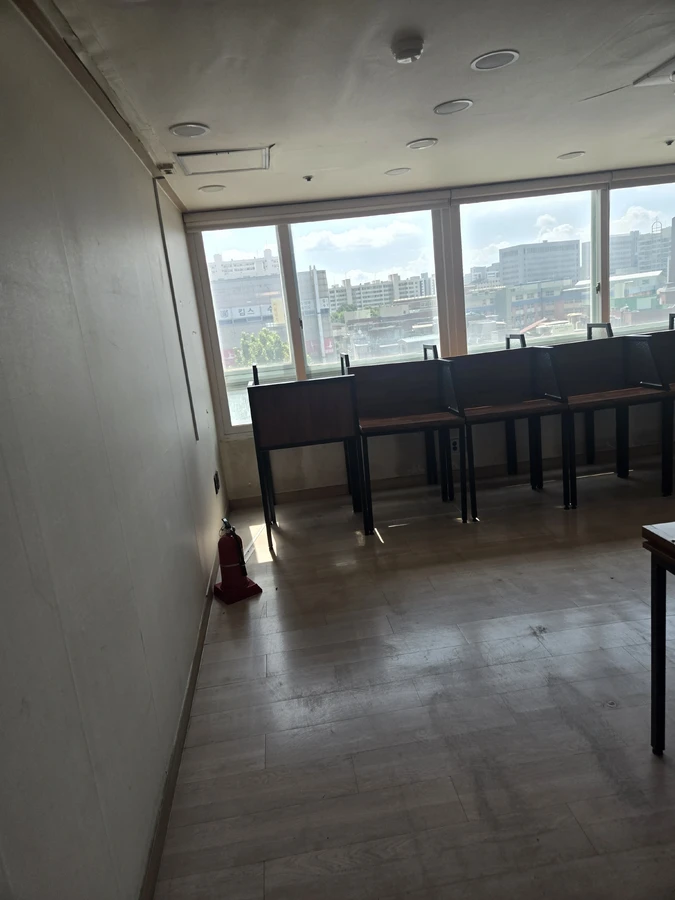 수원학원이전철거 현장 사진